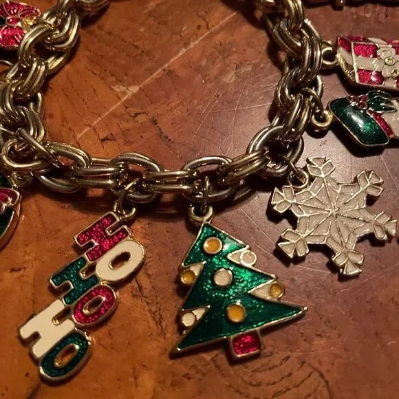 “Festive Silvertone Christmas Charm Bracelet - Spread Holiday Cheer in Style!” - Picture 3 of 7